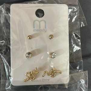 Snake earrings set